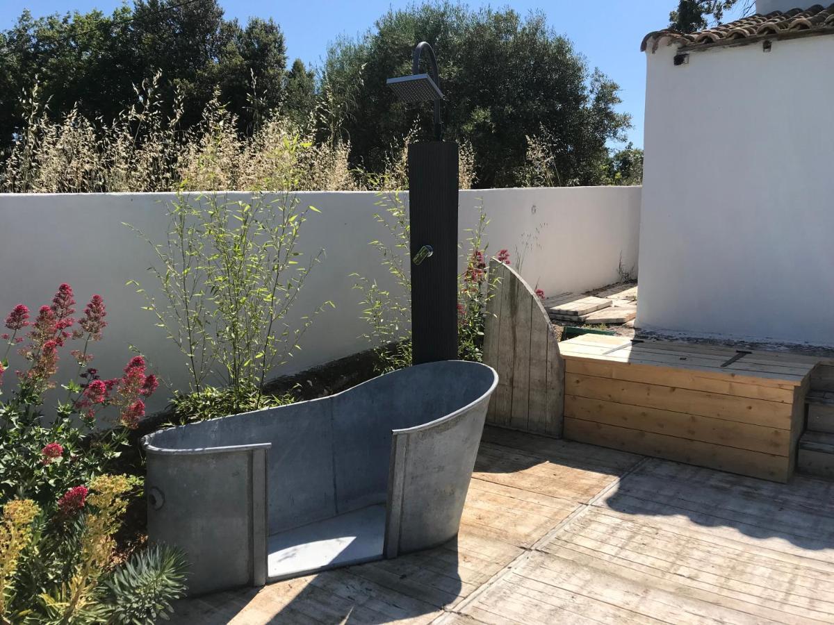 Bed and Breakfast La Petite Sardine Lirac Exterior foto