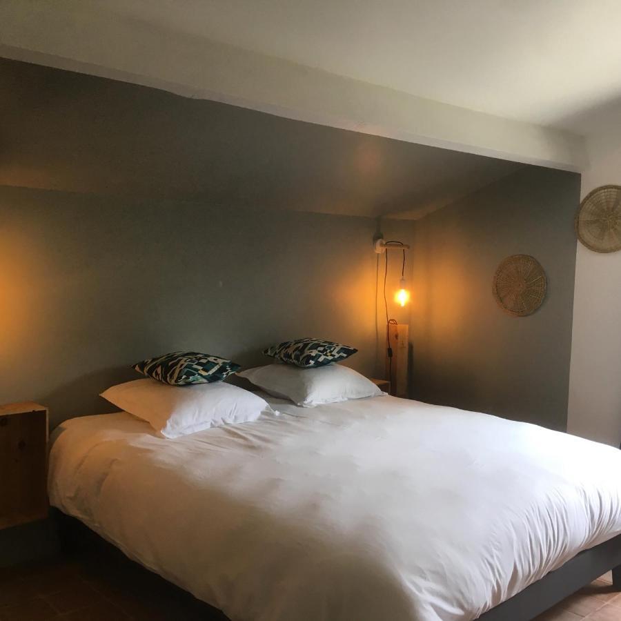 Bed and Breakfast La Petite Sardine Lirac Exterior foto
