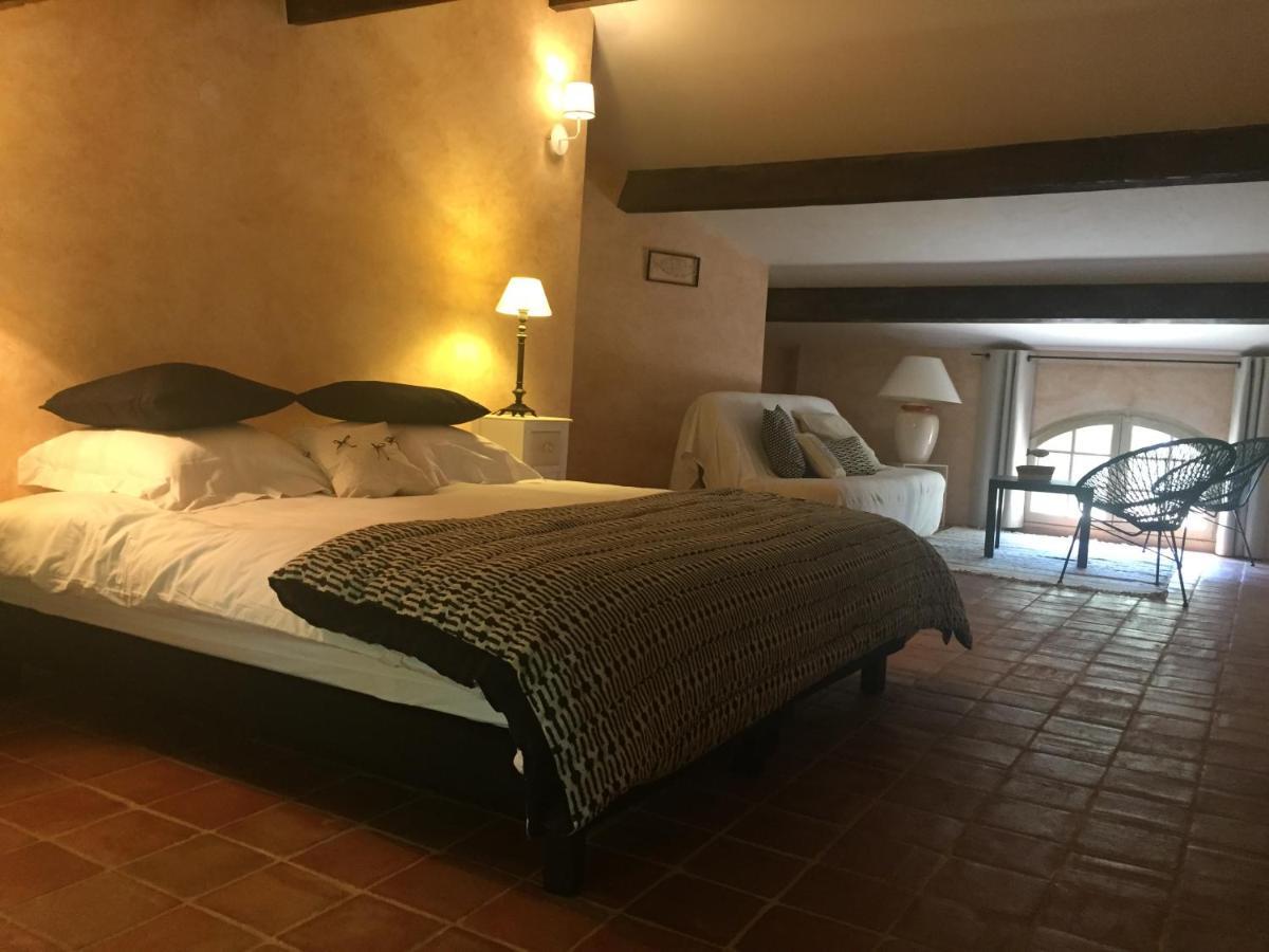 Bed and Breakfast La Petite Sardine Lirac Exterior foto